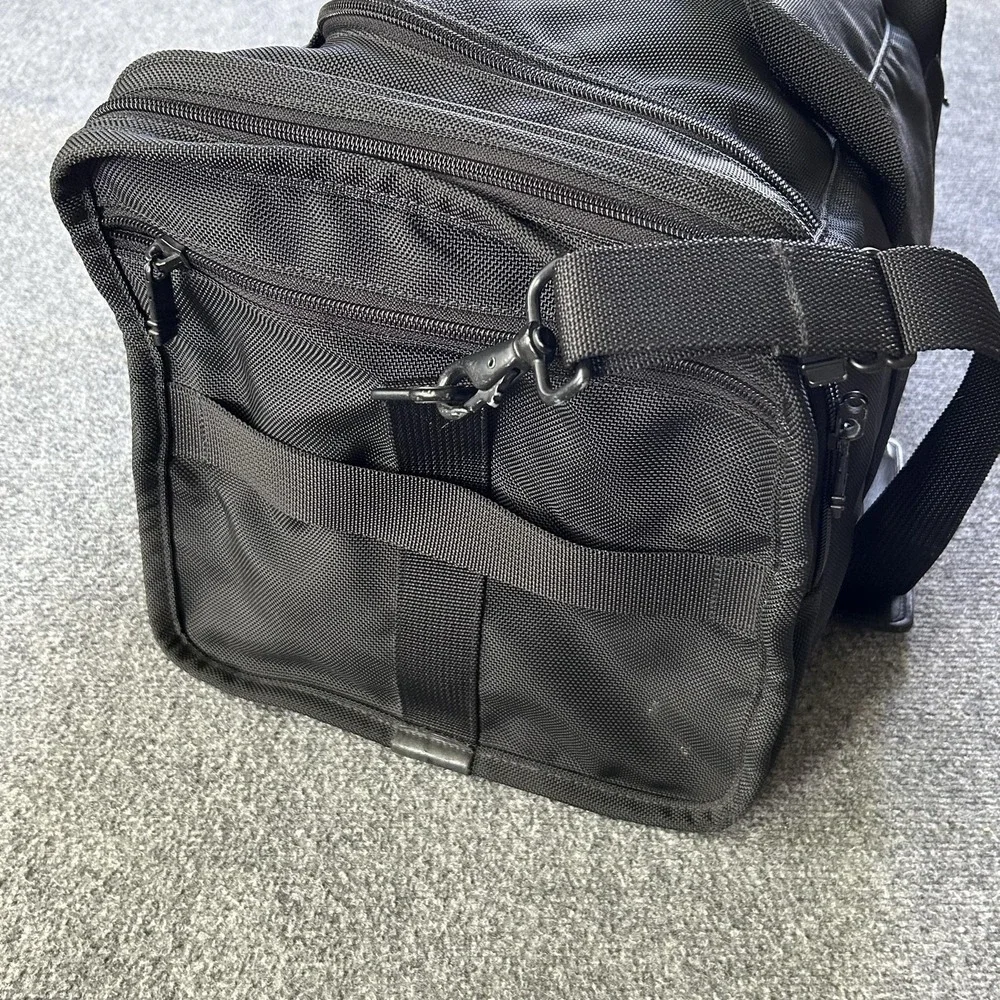 TUMI Duffle Bag Black Nylon Weekender Travel Carry On Soft Case Men Shoulder Bag
